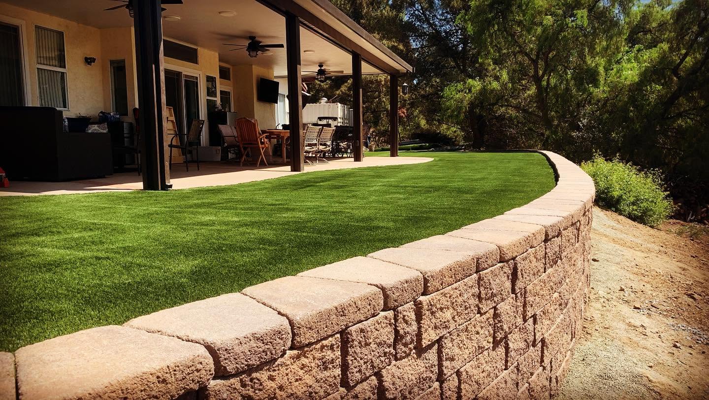 Landscape retaining wall project